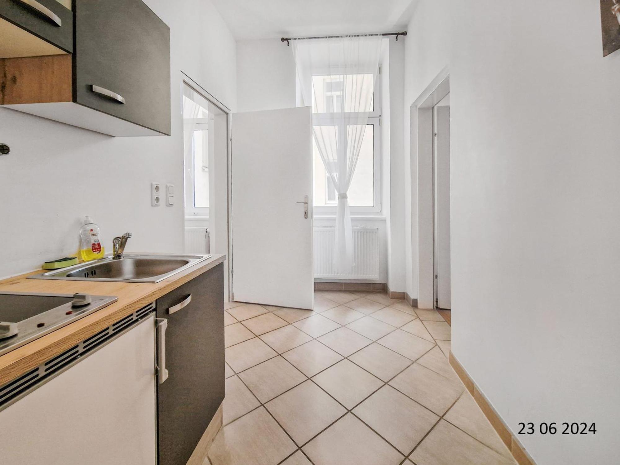 Elegant Three-Bedroom Suite Wina Bagian luar foto