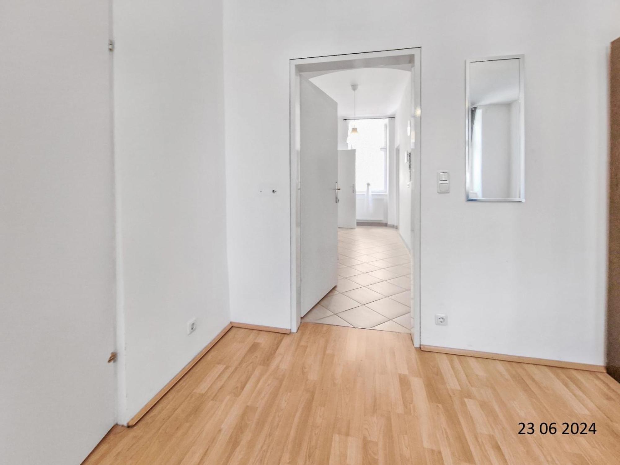 Elegant Three-Bedroom Suite Wina Bagian luar foto
